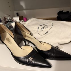 Women’s Prada Black Kitten Heels Size 38 1/2