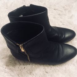 Chinese Laundry Boots SZ 8