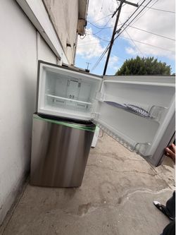 Refrigerator