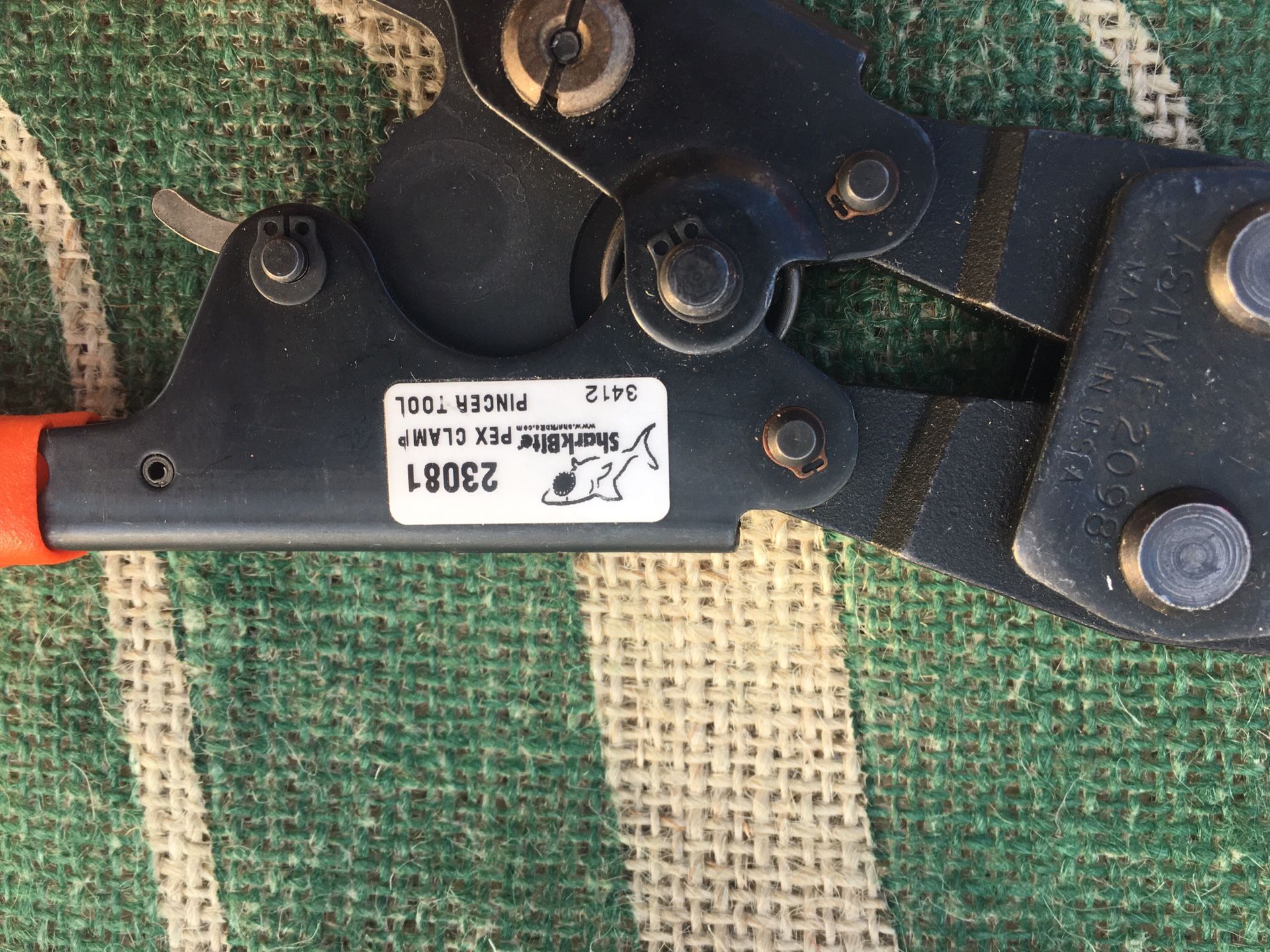 Sharkbite 23081 FullSize Stainless Steel PEX Clamp Ring Tool New for