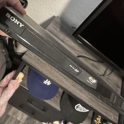 Sony Blue-Ray DVD Player with Built In WiFi and Remote 