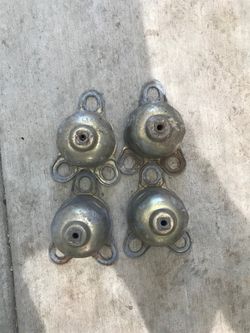 GM wire cover locking hub bracket