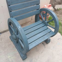 Wood Wagonwheel Chair