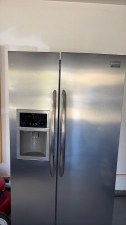 Frigidaire Gallery refrigerator