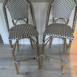 (2) Barstools 