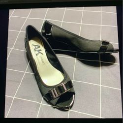 Shoes- Anne Kline / Brand name  AK-size 8   