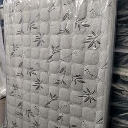 💤🛏️Mattress 12" Inches
🟨 All sizes🛏️💤
🔵Pillow top🛏️
⚪Same day delivery 🚚
🟢Queen sizes $199
🟡Full sizes $ 180
🟠Twin sizes $130
🟣cal King $