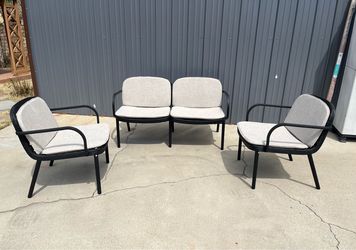 Outdoor 3-Piece Patio Set - Black Frame+Beige Cushion - New In The Box