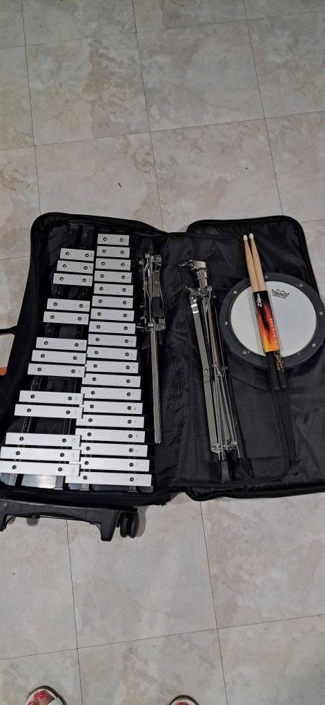 Innovation Xylophone Bell Kit with rolling bag - Used
