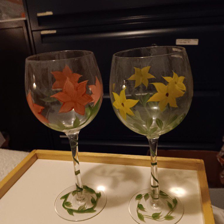 Set Of 2 Hand Painted Wine Glasses