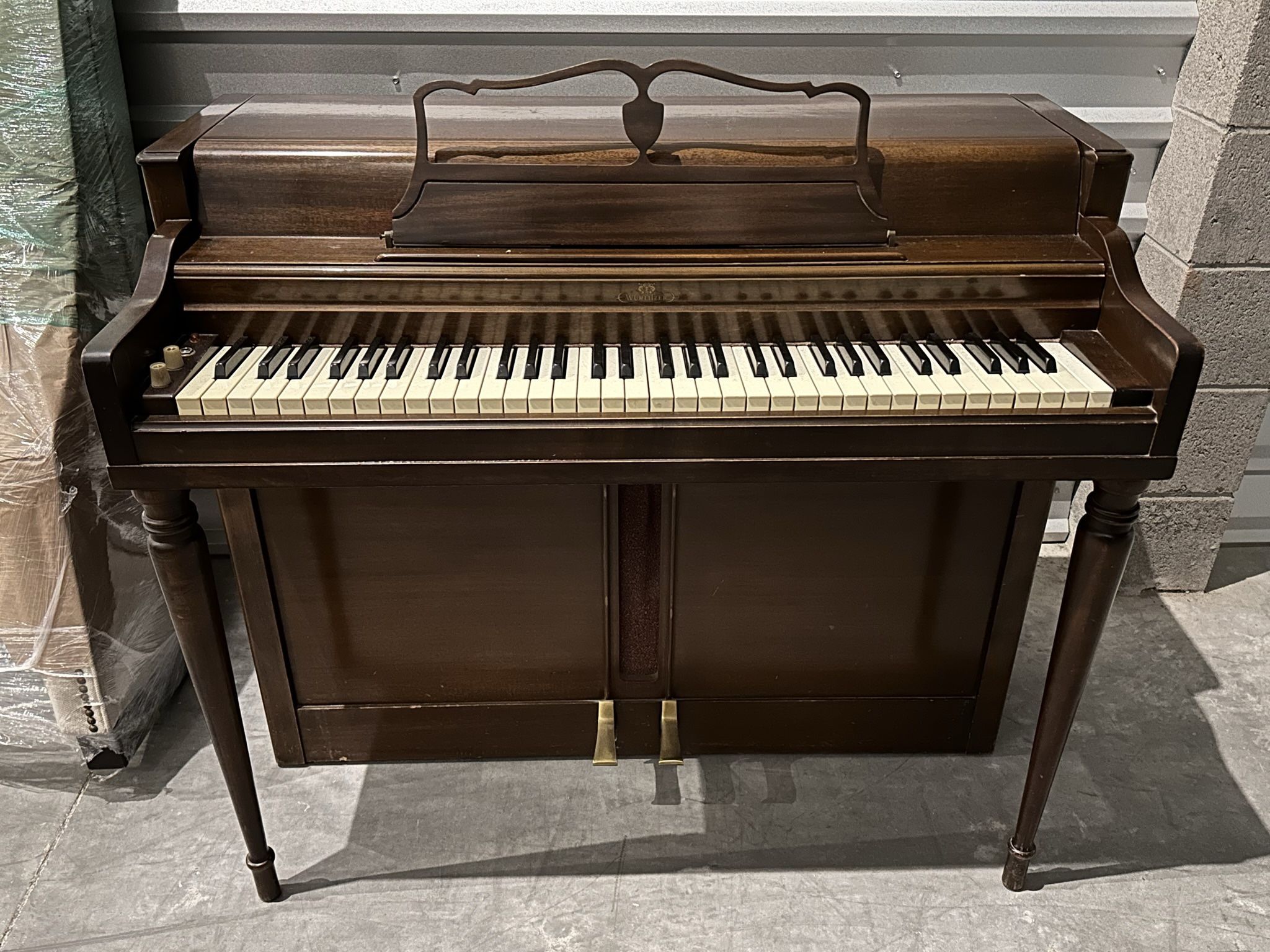 Wirlitzer 700 Electric Piano w/ Stool