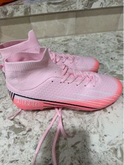 Soccer cleats