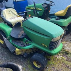 John Deer Lawn Mowers 