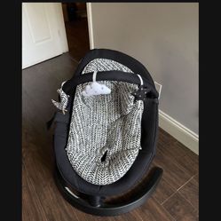 Nuna Baby Chair/swing 