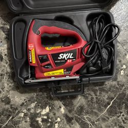 SKIL 3.7 AMP VARIABLE SPEED ORBITAL CORDED JIGSAW W/ CASE - USED