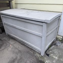 Storage Bin. Outdoor