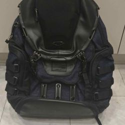 Oakley si kitchen sink backpack 34l tactical gear bag blue ,https://offerup.com/redirect/?o=YmxhY2submV3
