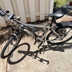 TREK 4300 RST GILA MOUNTAIN BIKE