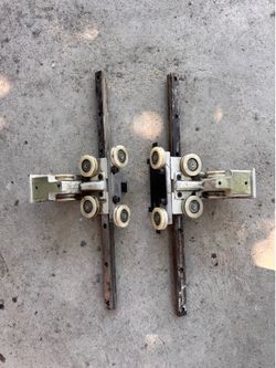 Brother BAS 415 01Y Axis Linear Guide Y Carriage pulleys Used As Shown 2pcs   What you see is what is included  Brother bas415 replacement parts