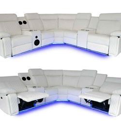 Brand New Power Reclining Sectional Sofa / SofaSeccionalReclinableElectricoNuevoaEstrenar...fast Delivery 🚚