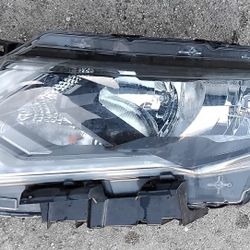 2017 2018 2019 2020 NISSAN ROGUE LEFT DRIVER HEADLIGHT