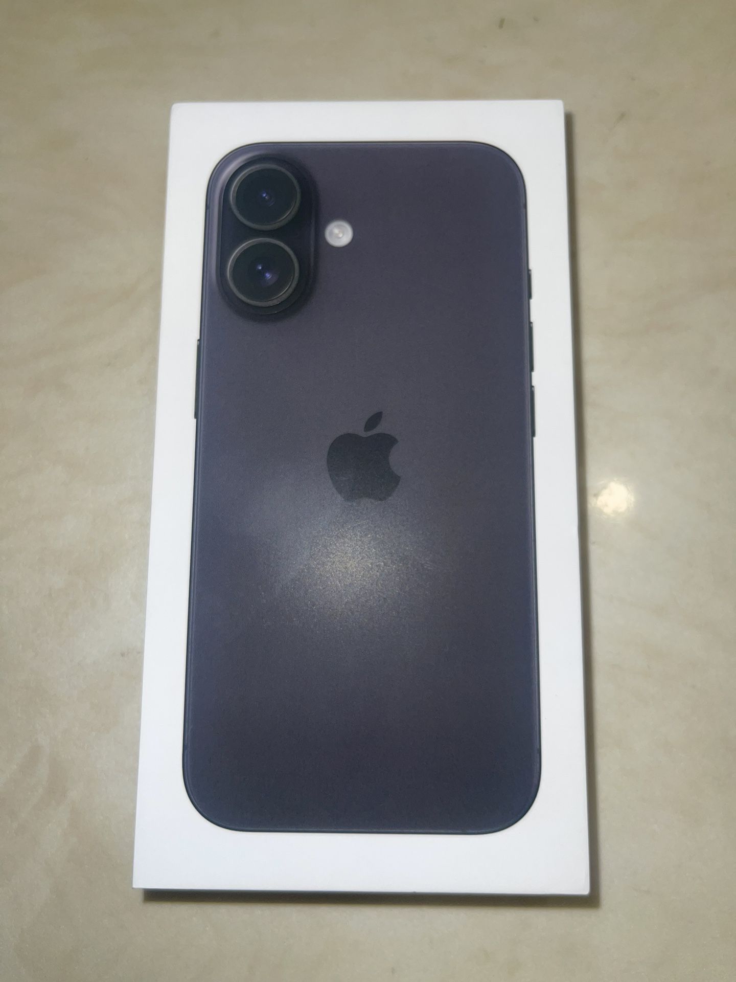 iPhone 16