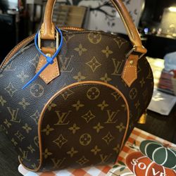 aithic louis vuitton bag  