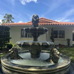 Lion Fountain 
