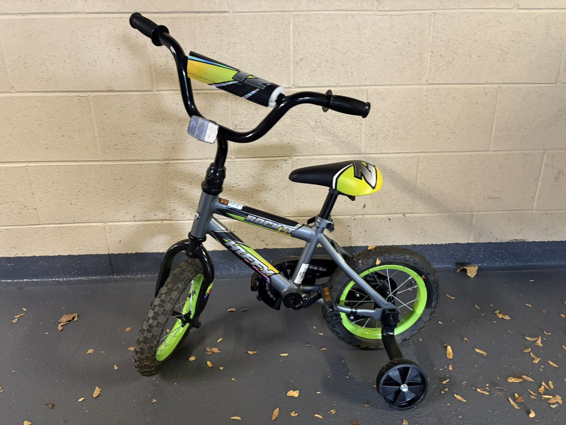  bike with training wheels
