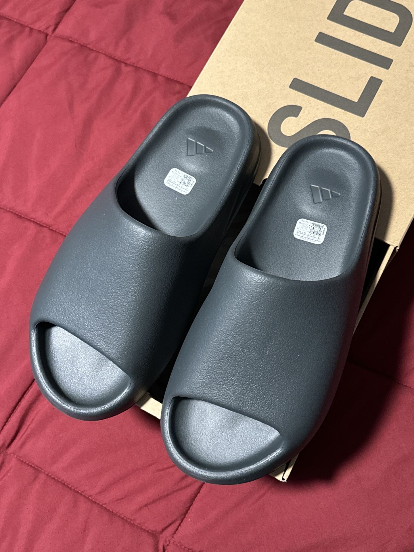 Adidas Yeezy Slides