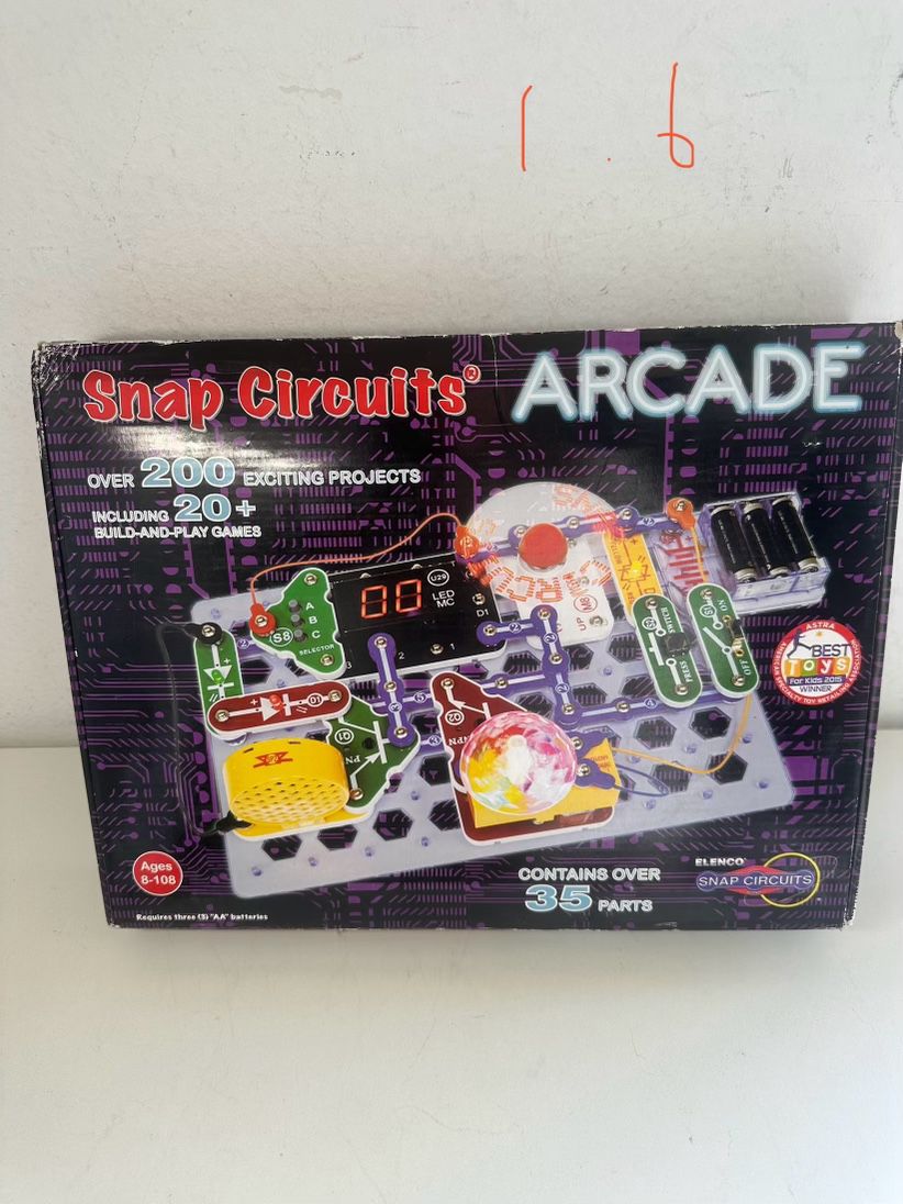 Snap Circuits Arcade Build & Play Game 200+ Projects