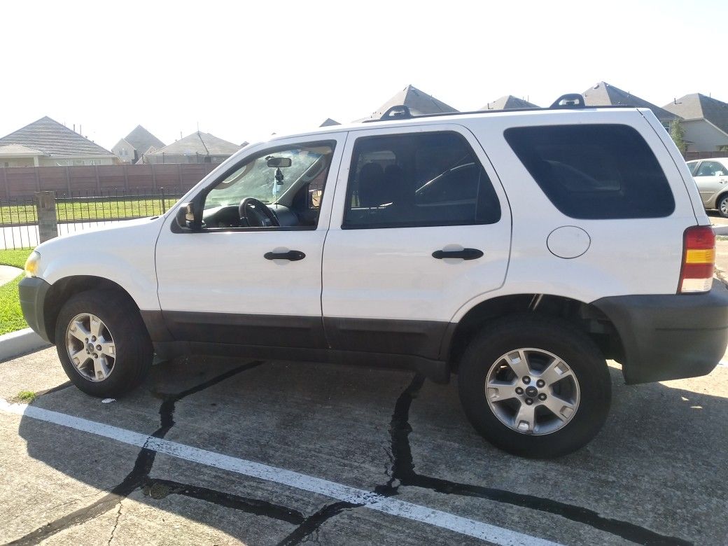 2005 Ford Escape