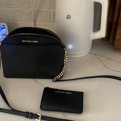 Michael Kors Purse And Wallet 