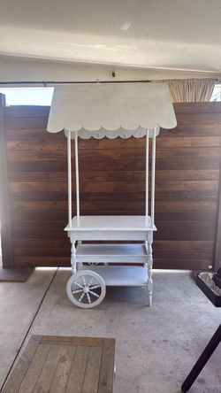 Dessert candy cart