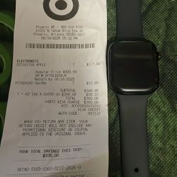 Apple Watch With Extra Band And Charger 