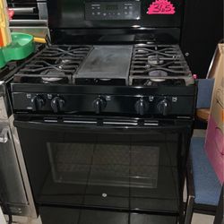 Black Ge Gas Stove 