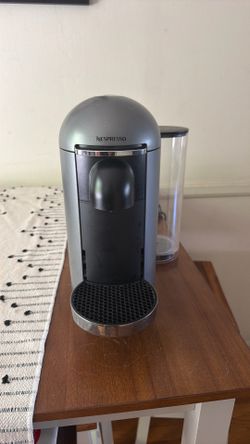 Used excellent condition a Nespresso Vertuo Coffee Maker