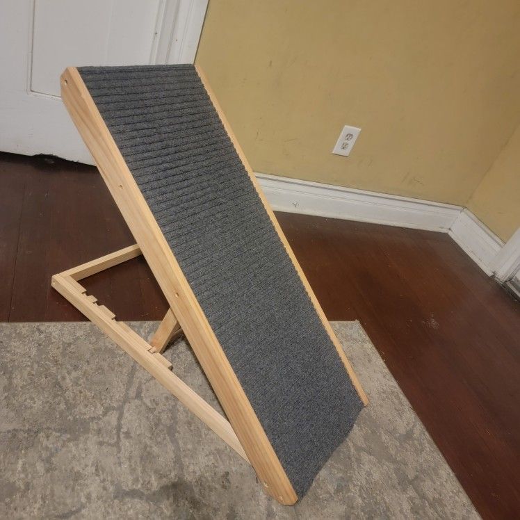 Alpha Portable Adjustable Foldable Pet Dog Ramp For Bed Or Couch 