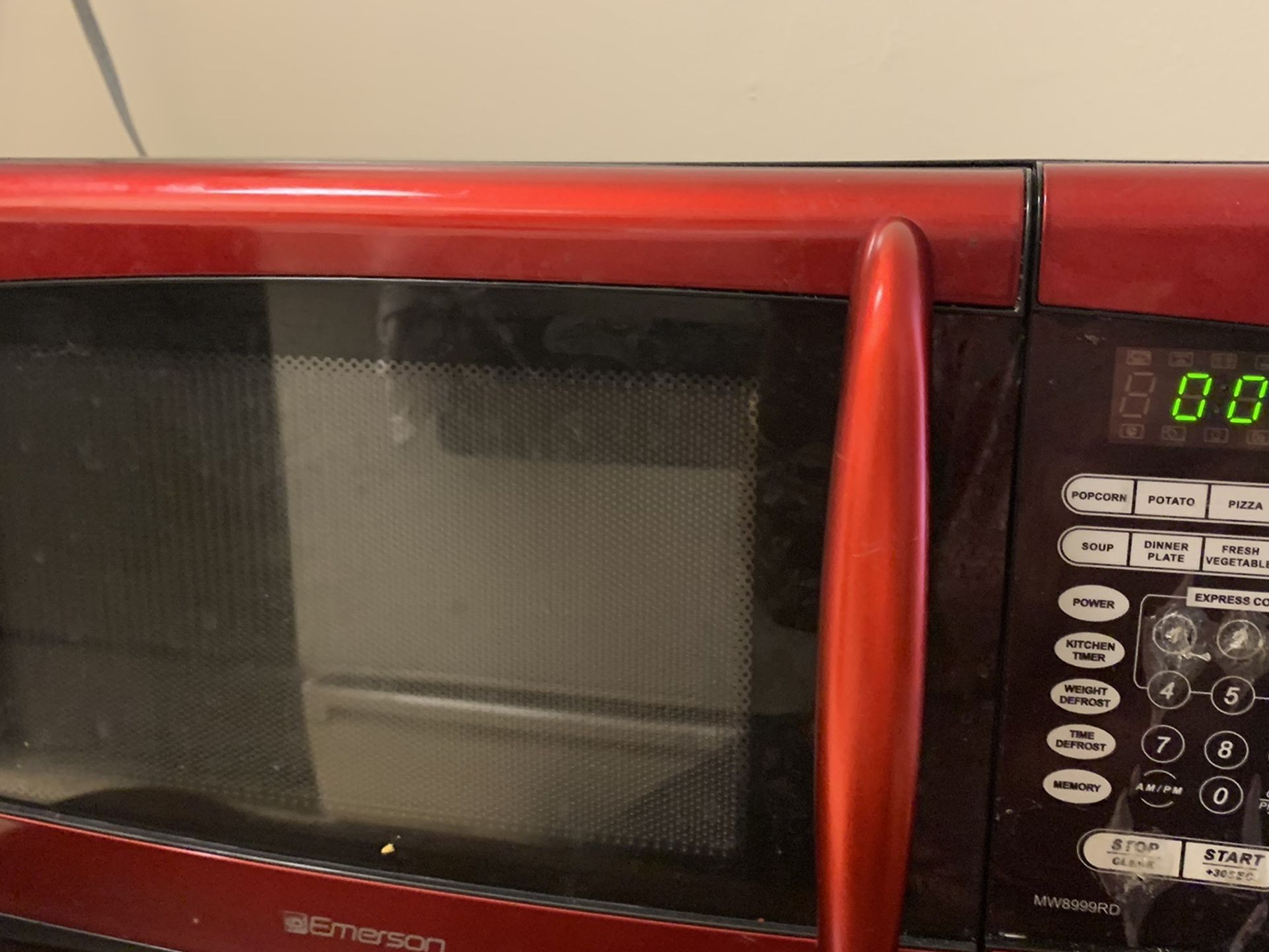 Emerson Microwave Good Condition -$10 Only