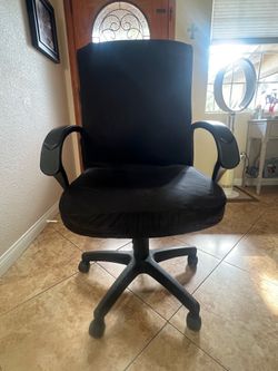 Executive Desk Chair