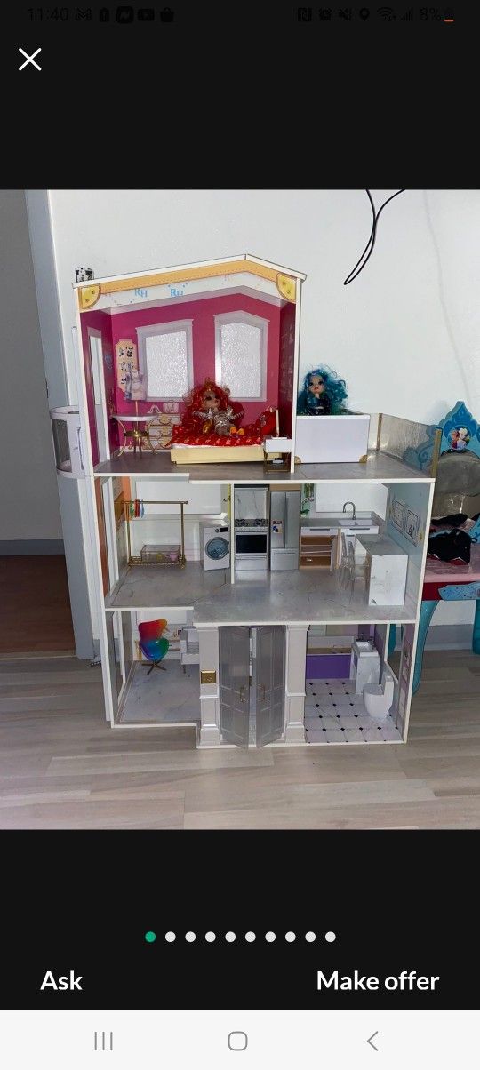 WOODEN MULTI-STORY HOUSE: The fully furnished Rainbow High House Playset is the place for your Rainbow High fashion dolls to live. 