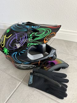 Dirt Bike Helmet New Set- Gloves And Goggles Included - Size S