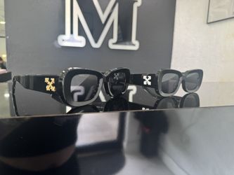 Off White Sunglasses 🕶️