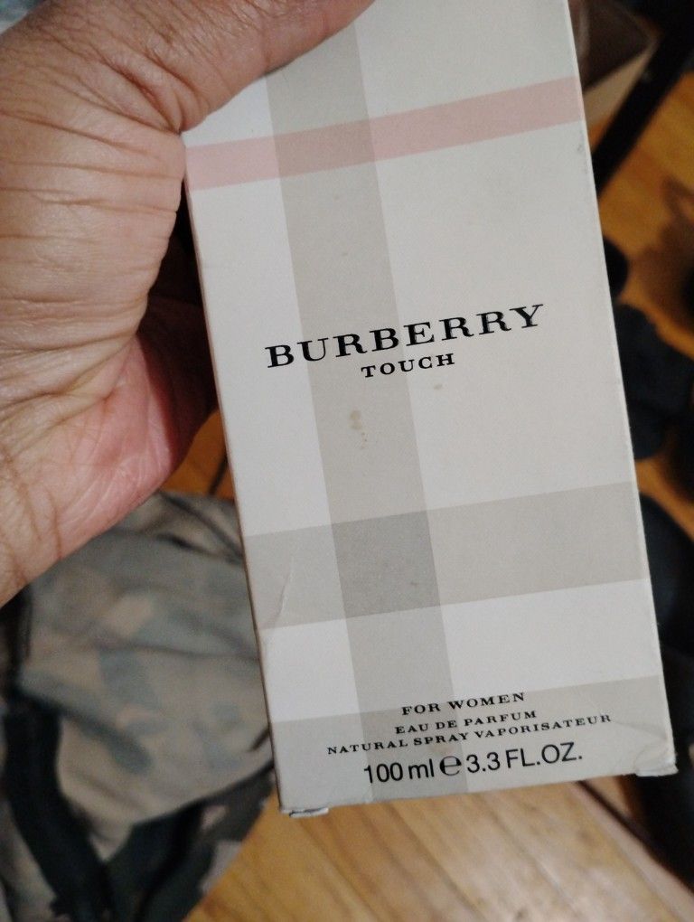 Burberry Perfume