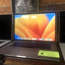 Apple MacBook Pro 15" Touchbar 2017