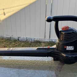 Black & Decker Corded Leaf blower
