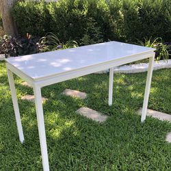 Desk/table/vanity