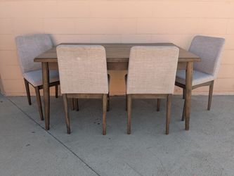 5-Piece Dining Table Set with 4 Chairs