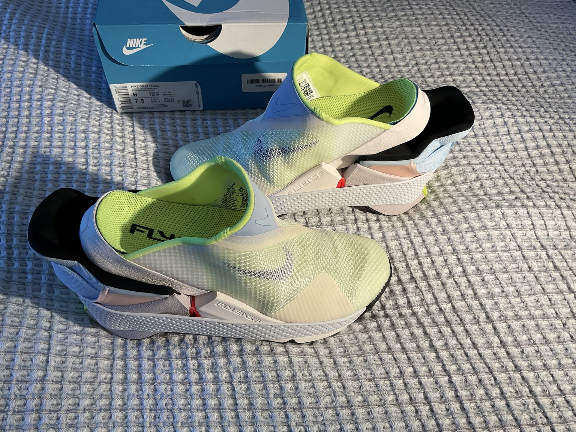 Nike Go FlyEase Volt Celestine Blue 2021 Women's Size (Comes W