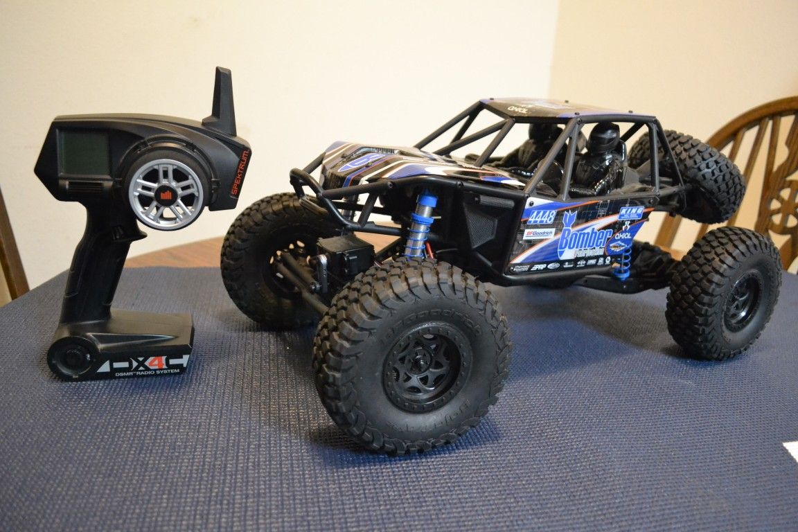Axial RR10 Bomber RTR RC Rock Crawler for Sale in San Diego, CA - OfferUp